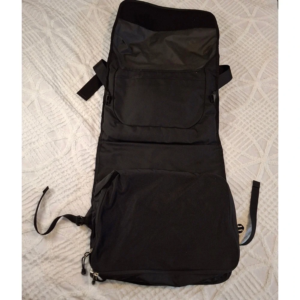 The North Face XL Messenger Bag Black Nylon Laptop Commuter Shoulder Satchel Bag